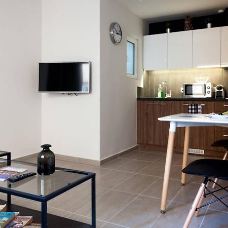 Toni'S Charming Apartment In The Thisseo Station Atina Dış mekan fotoğraf