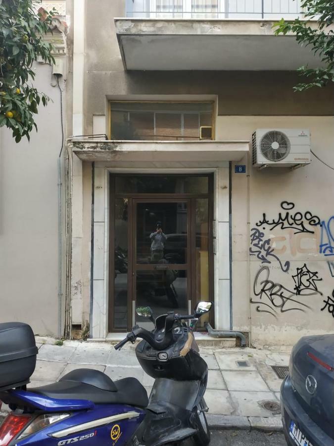 Toni'S Charming Apartment In The Thisseo Station Atina Dış mekan fotoğraf